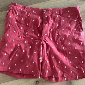 Tackle and Tides 42 men's shorts great used condition.